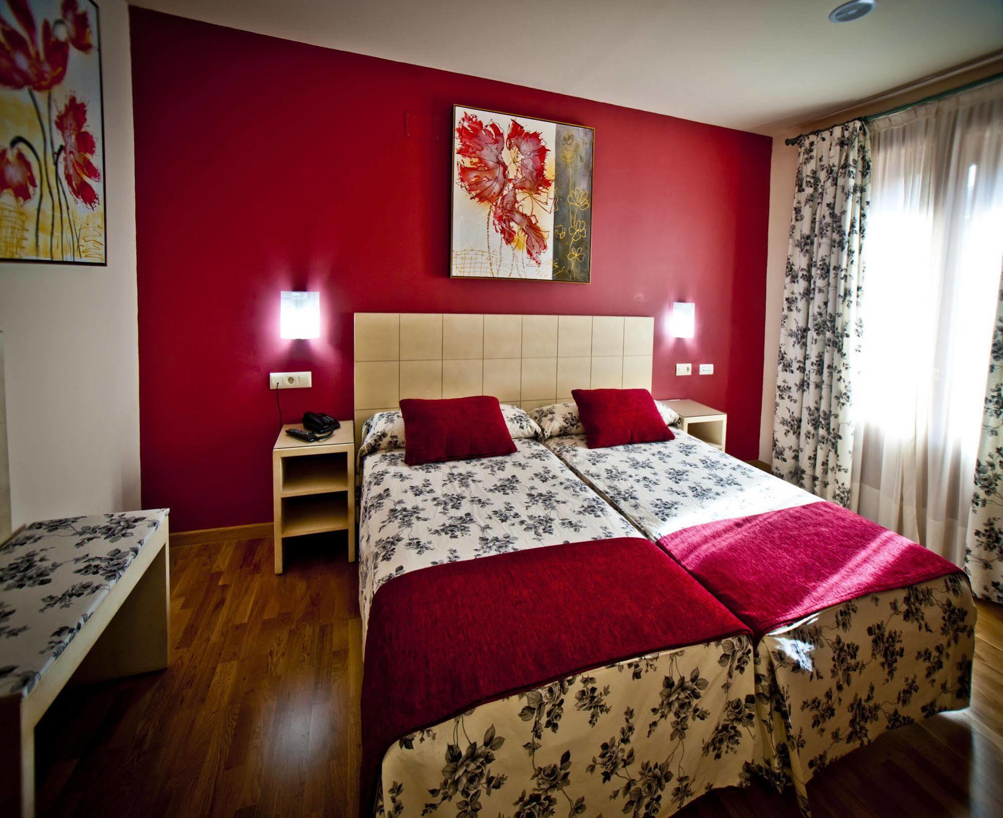 Hotel Condes De Castilla Сеговия Экстерьер фото