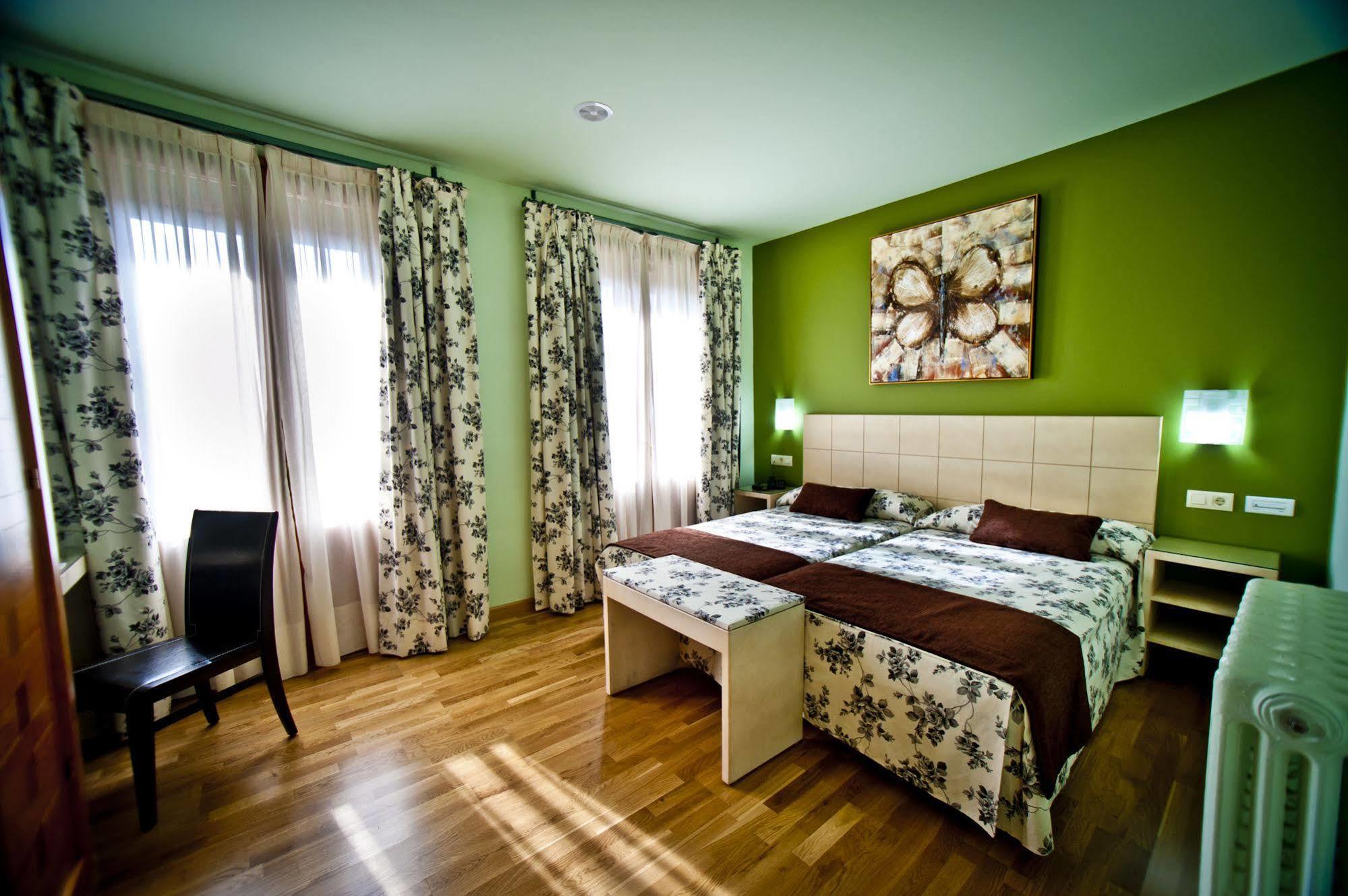 Hotel Condes De Castilla Сеговия Экстерьер фото